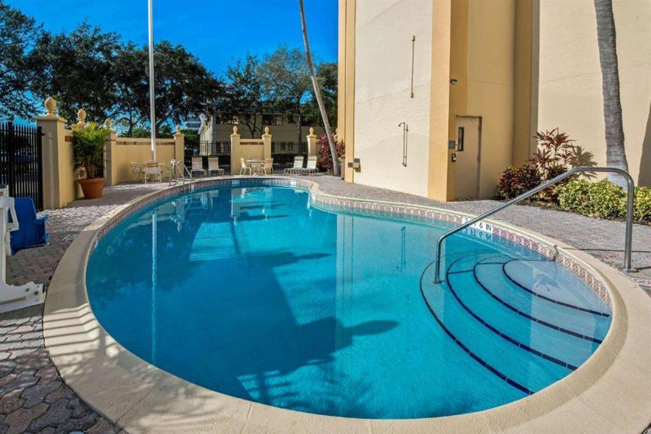 La Quinta By Wyndham West Palm Beach Airport Exteriör bild